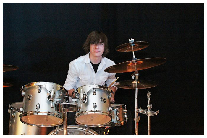 Dylan Davis drums